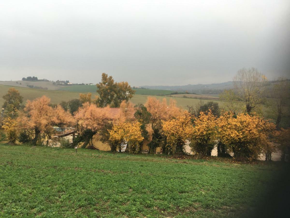 Вілла Agriturismo Fattoria Del Colle Єзі Екстер'єр фото